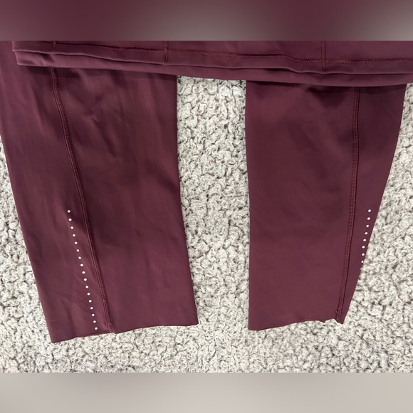 Fast and free lululemon workout pants - Picture 4 of 4